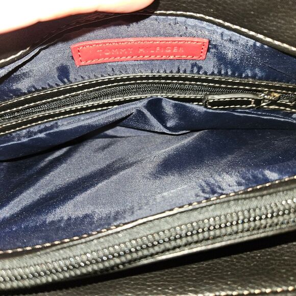 NWT Tommy Hilfiger Small Black Cloth Handbag Gold Logo Zip Purse Classic Chic - Picture 7 of 13